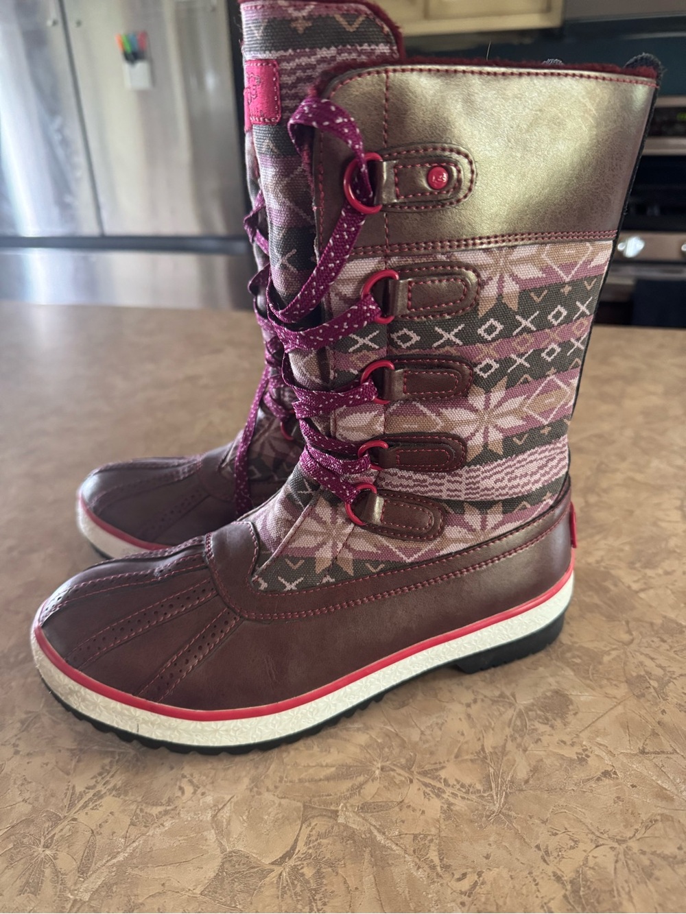 UGG Burgundy Patterned Lace-Up Winter Boots